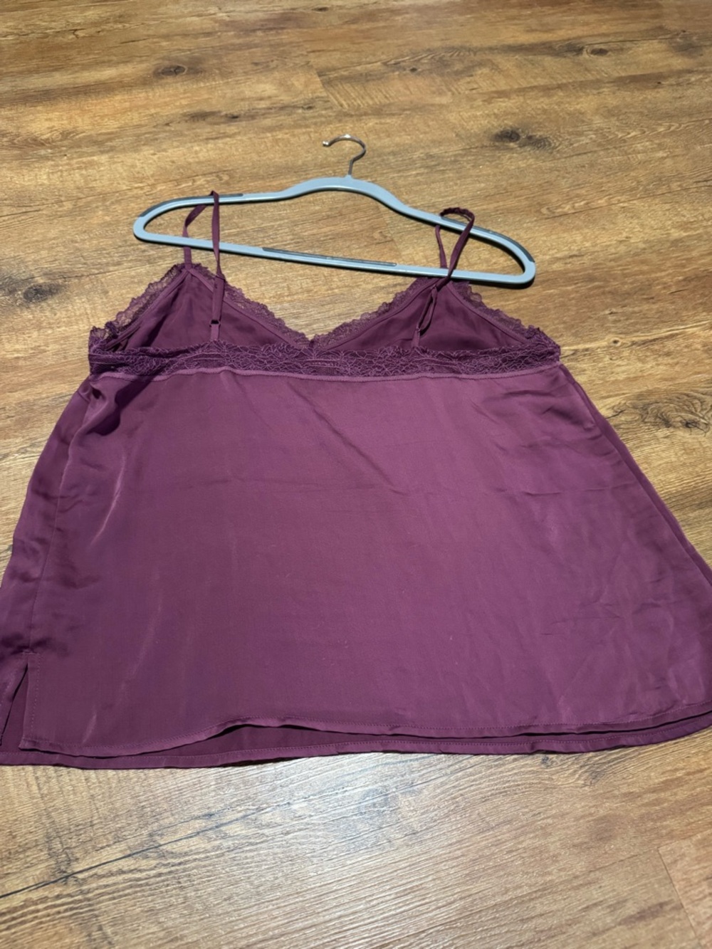Old Navy Plum Lace-Trim Camisole - Picture 2 of 3